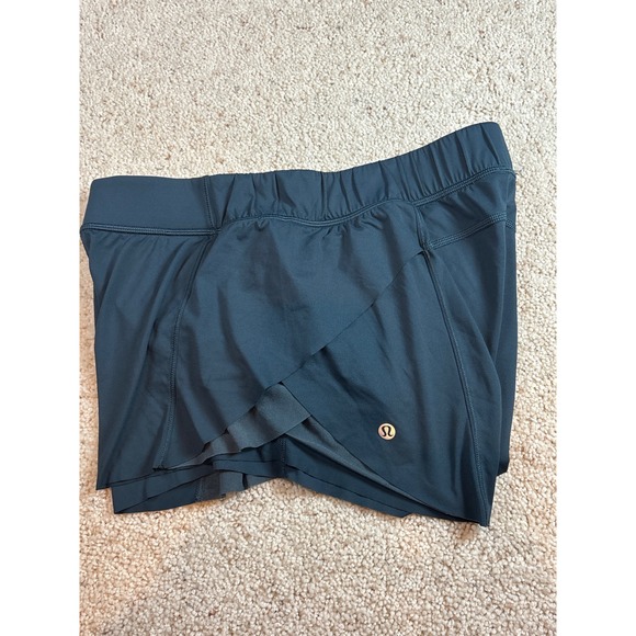 Lululemon Womens Home Stretch Running Shorts Layered Teal Size 6 - Picture 1 of 5